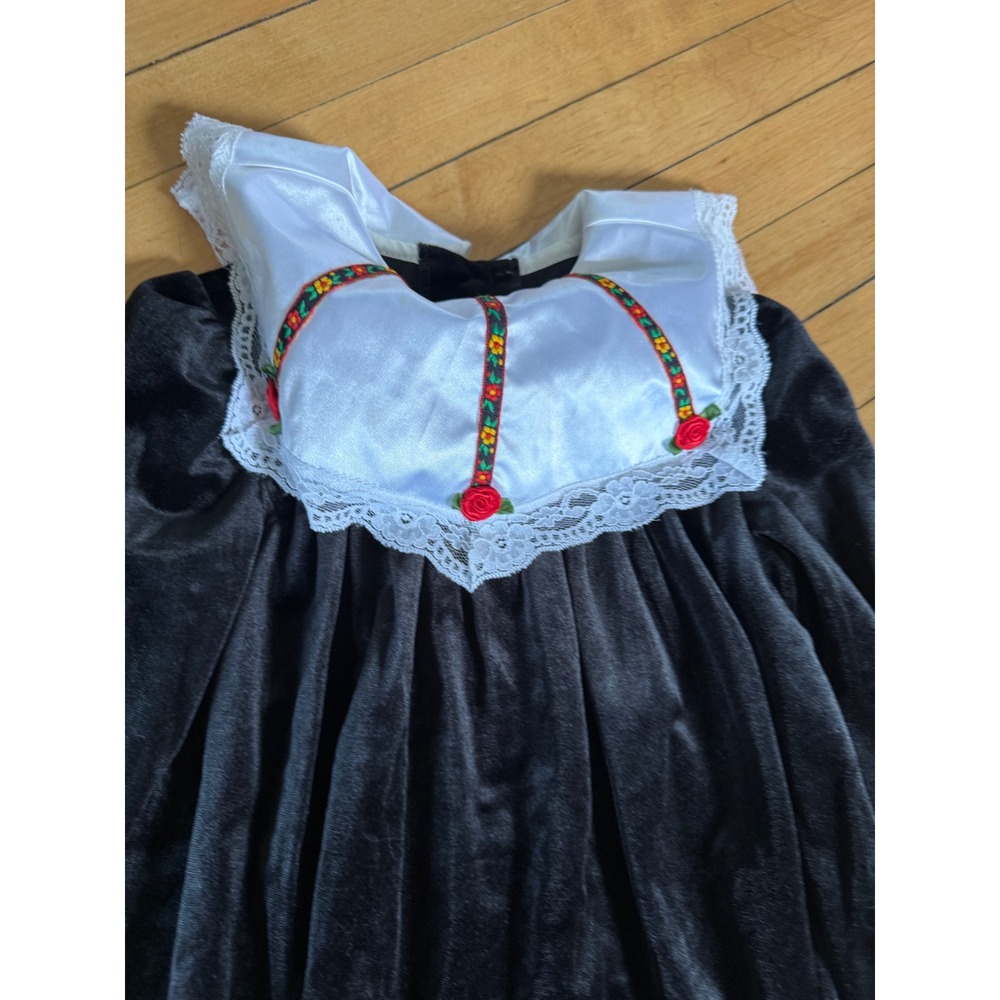 Vintage First In First Out Girls Black Velvet Dress Lace Floral Bib Collar - Picture 4 of 8